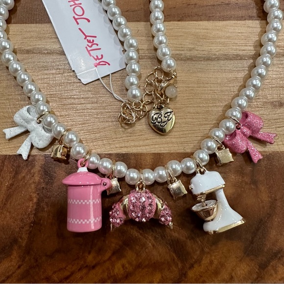 Betsey Johnson Babycakes Necklace With Faux Pearls &  Mixer & Croissant Pink - Picture 2 of 3